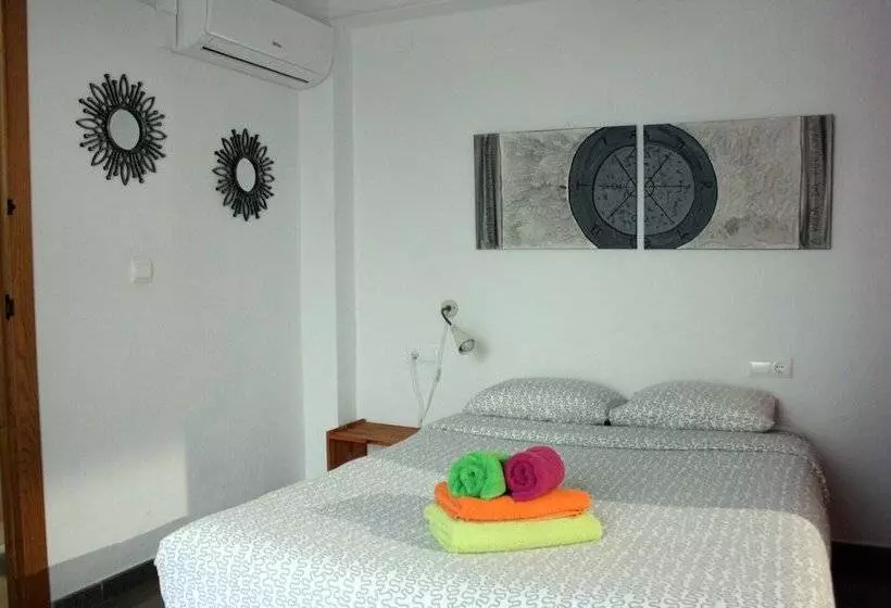 Golondrinas De La Alhambra