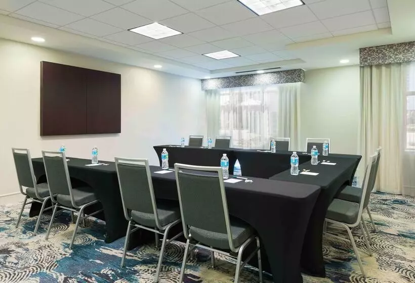 Homewood Suites By Hilton Tampa Airport   Westshore