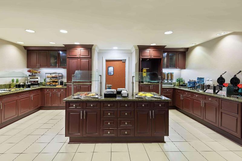 Homewood Suites By Hilton Tampa Airport   Westshore