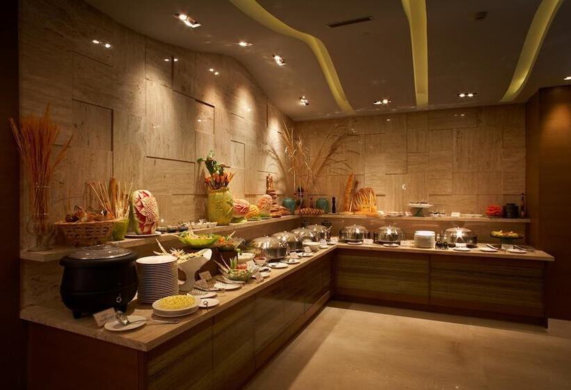 Отель Adarsh Hamilton