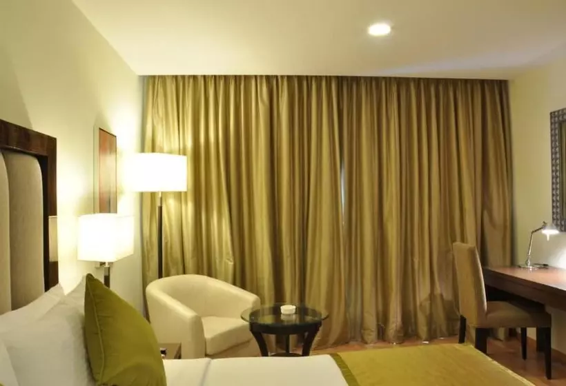 Hotel Adarsh Hamilton