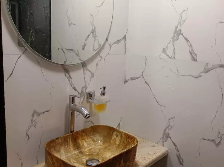 호텔 Airport Annex