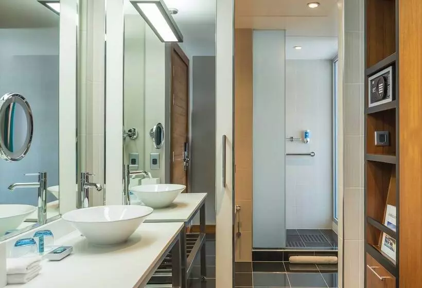 هتل Aloft Abu Dhabi