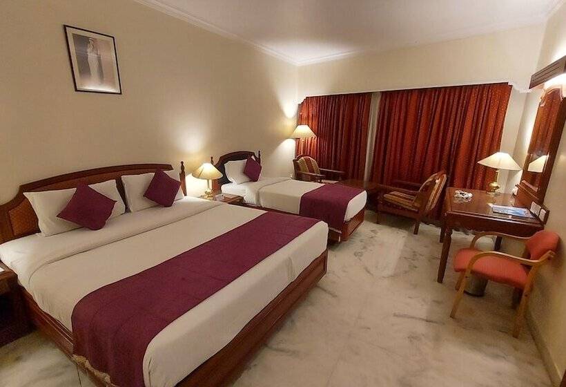 هتل Annamalai International