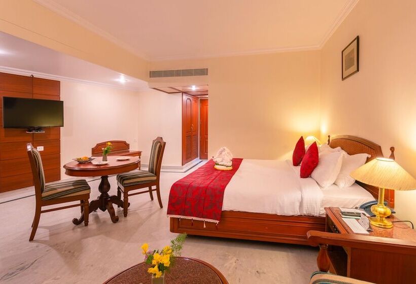 هتل Annamalai International