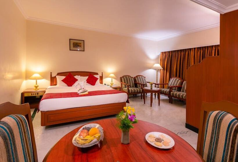 هتل Annamalai International