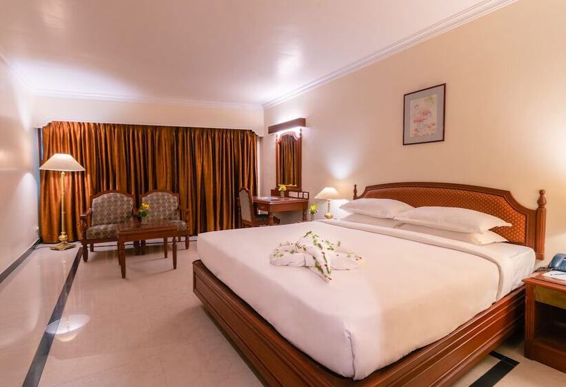 هتل Annamalai International