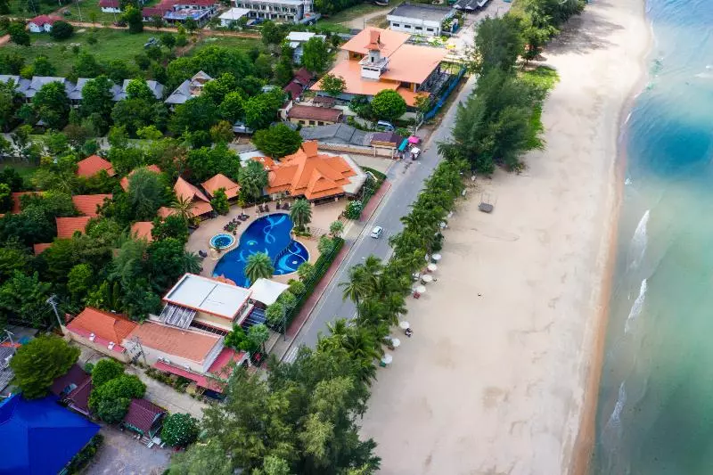 בית מלון כפרי Baan Grood Arcadia Resort & Spa