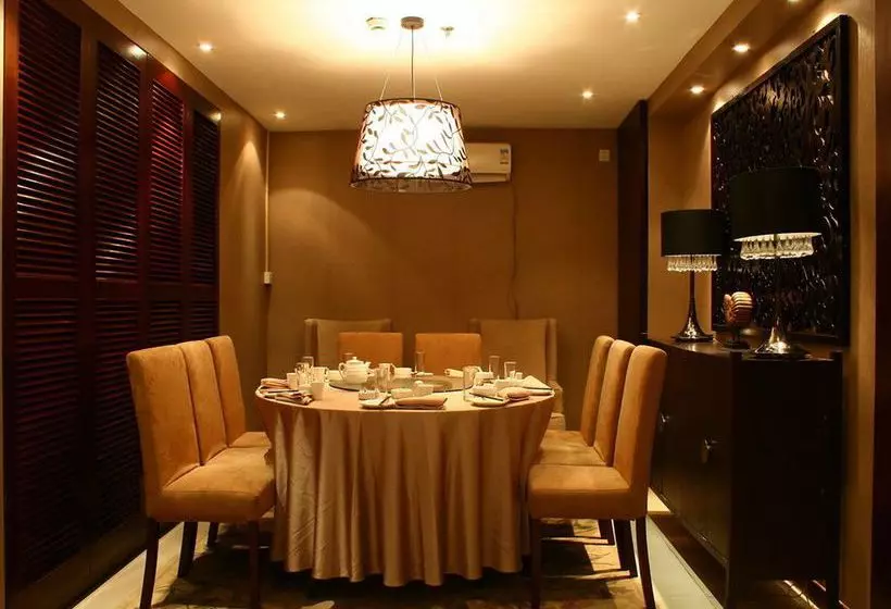 Hotelli Baron Business