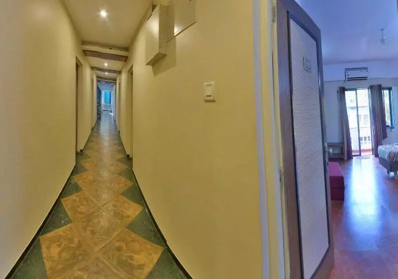 Hotel Cambay Beach Resort