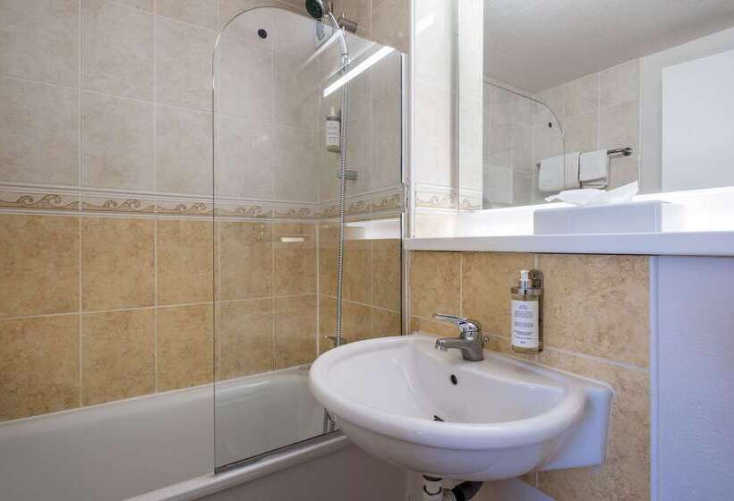 Comfort Hotel Etampes