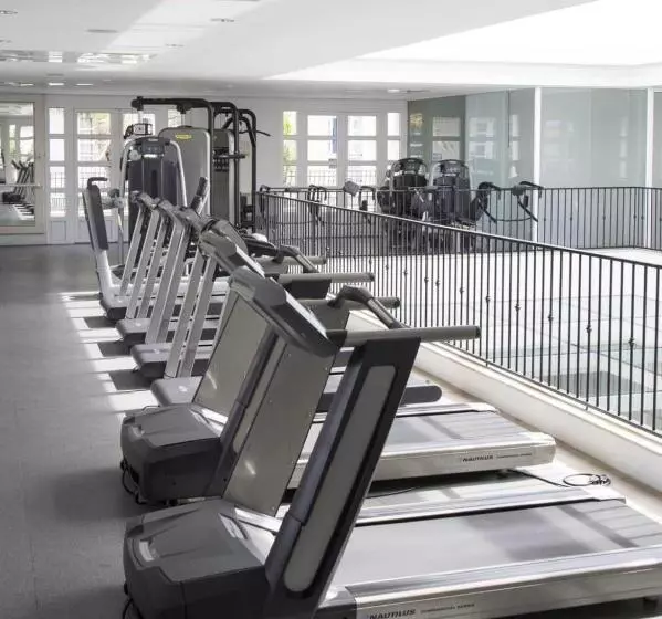 Отель Il Campanario Villaggio Resort