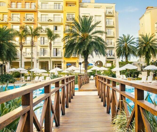 酒店 Il Campanario Villaggio Resort