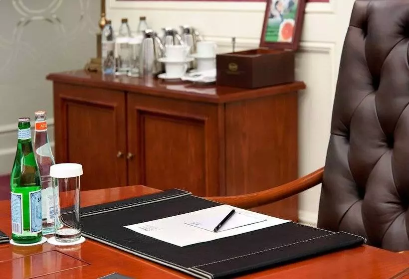 Kempinski Hotel & Residences Palm Jumeirah