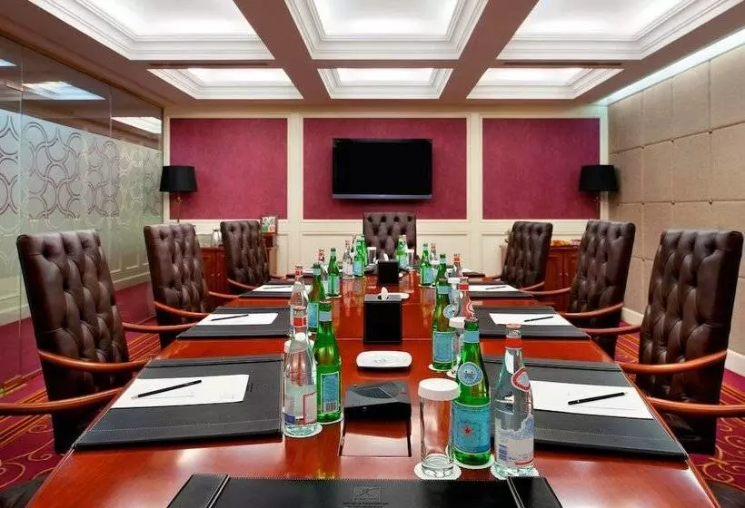 Kempinski Hotel & Residences Palm Jumeirah