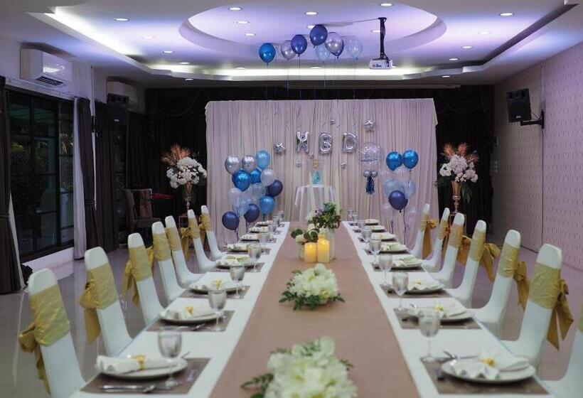 Отель Luckswan Resort Chiang Rai   Sha Extra Plus