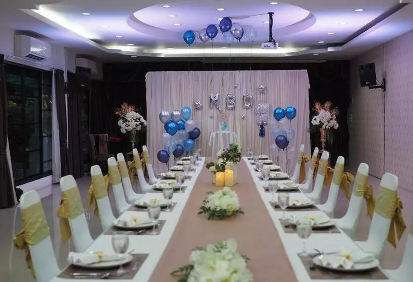 Отель Luckswan Resort Chiang Rai   Sha Extra Plus