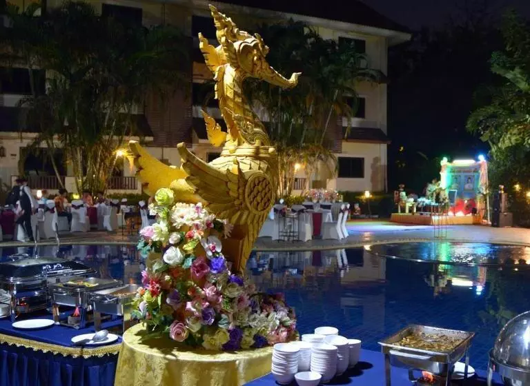 Отель Luckswan Resort Chiang Rai   Sha Extra Plus