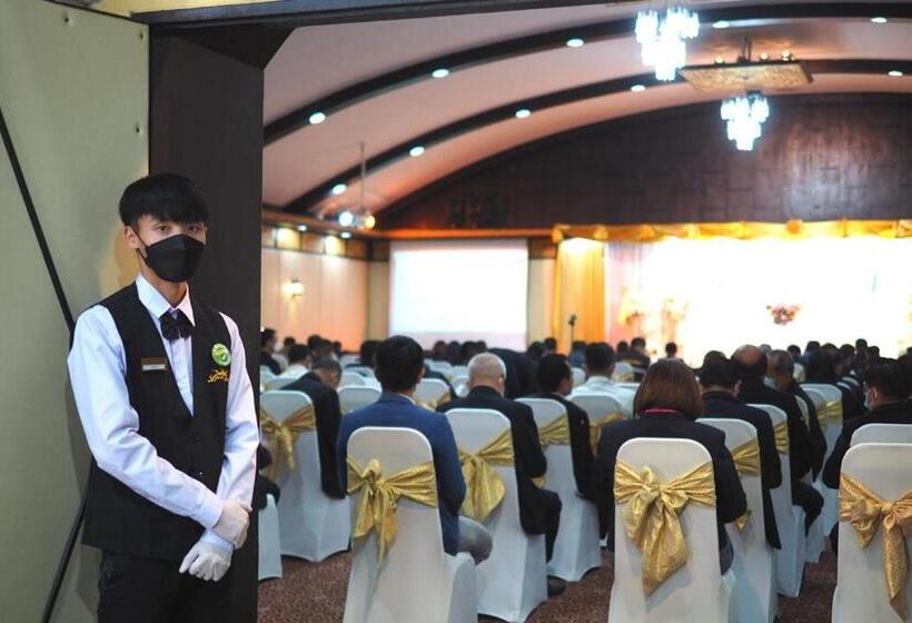 Отель Luckswan Resort Chiang Rai   Sha Extra Plus