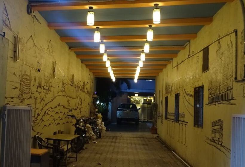 فندق Sunshine Airport