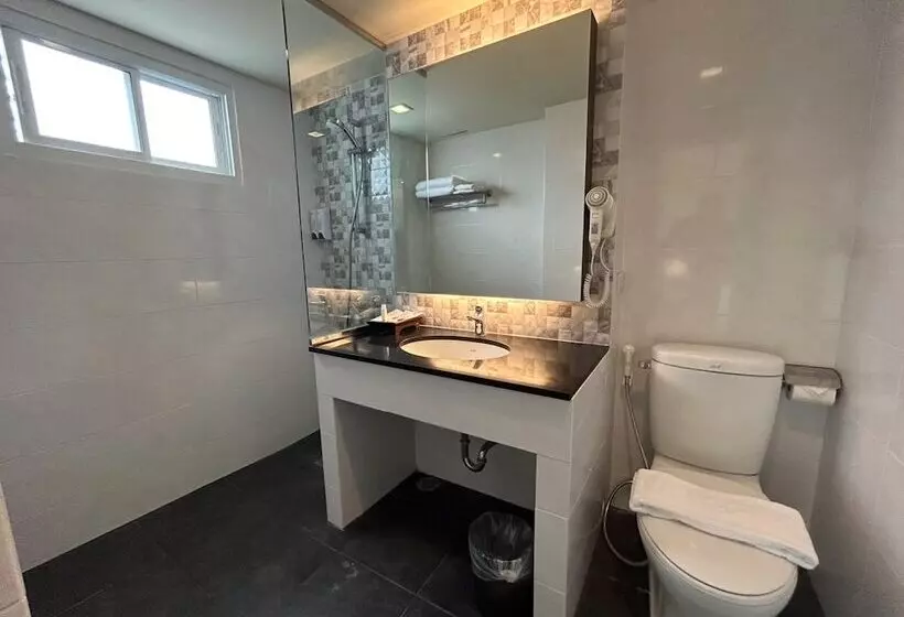 فندق The One Bay Breeze