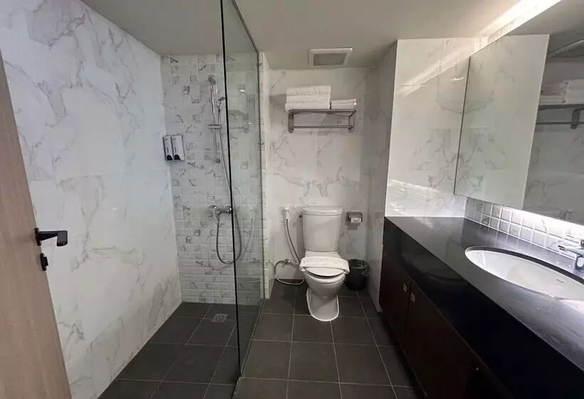 فندق The One Bay Breeze