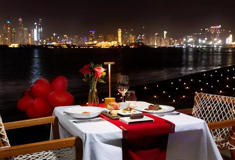 Kempinski Hotel & Residences Palm Jumeirah