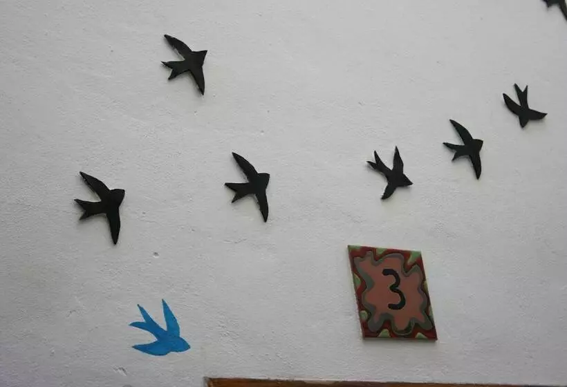 Golondrinas De La Alhambra