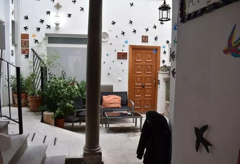 Golondrinas De La Alhambra