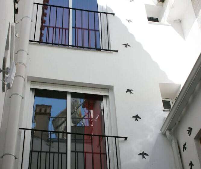 Golondrinas De La Alhambra