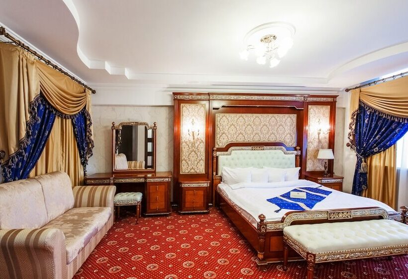 Moscow Holiday Hotel