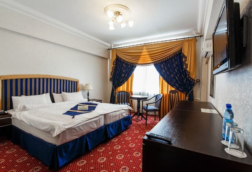 Moscow Holiday Hotel