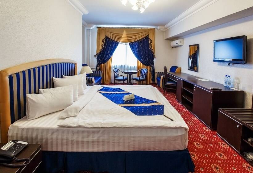 Moscow Holiday Hotel