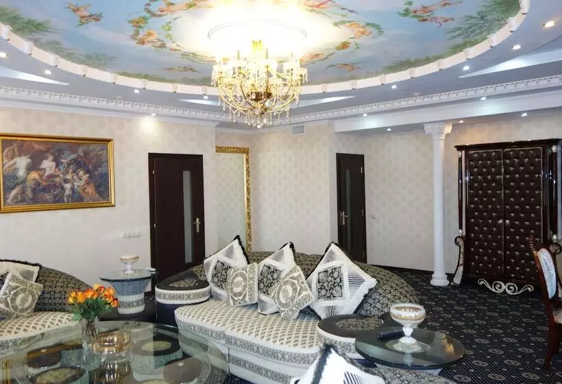 Moscow Holiday Hotel