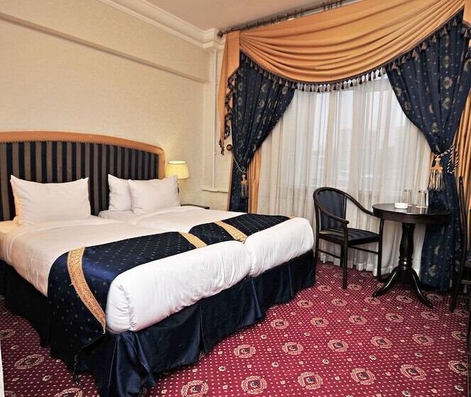 Moscow Holiday Hotel