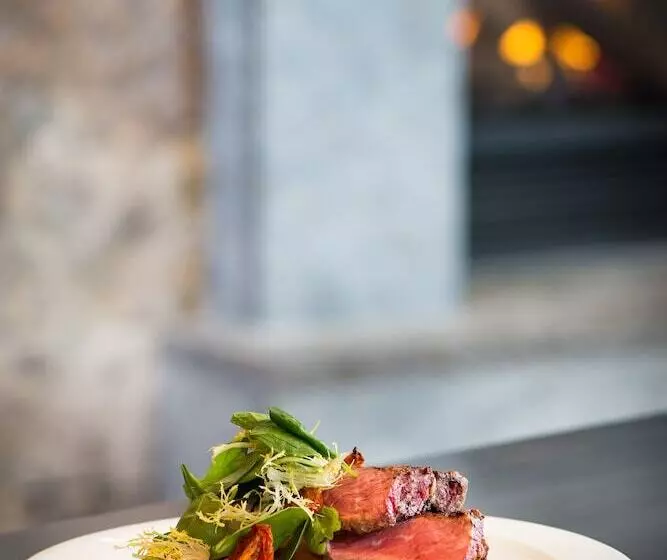 One Ski Hill, A Rockresort