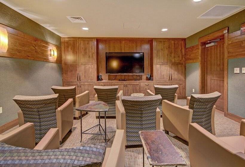 One Ski Hill, A Rockresort