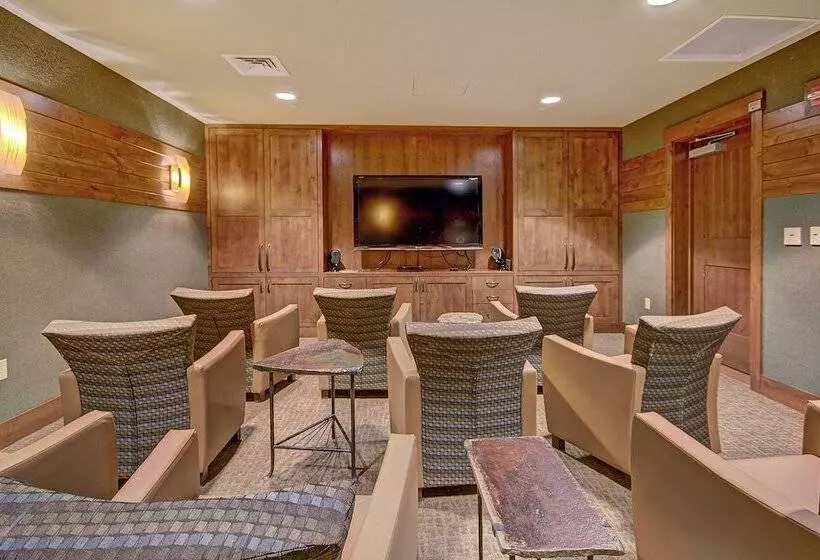 One Ski Hill, A Rockresort