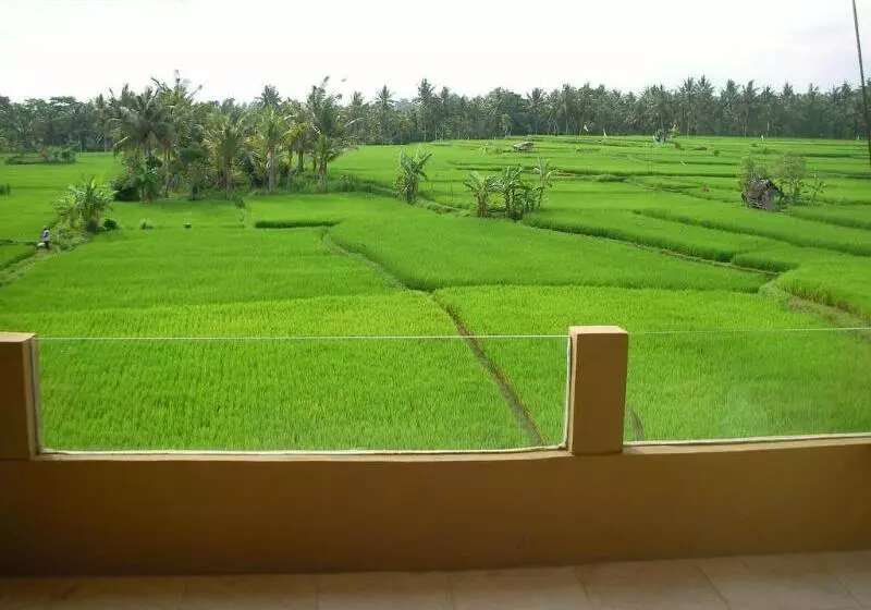 Green Field Hotel And Restaurant