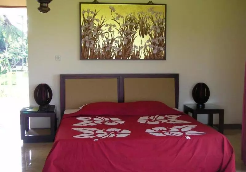 Green Field Hotel And Restaurant