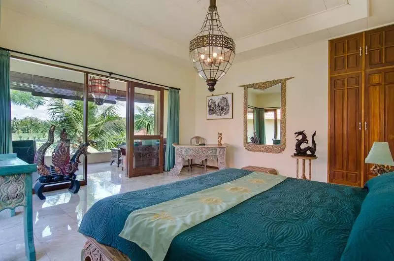 Green Field Hotel And Restaurant