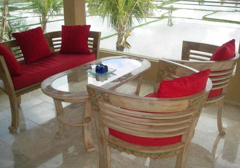 Green Field Hotel And Restaurant