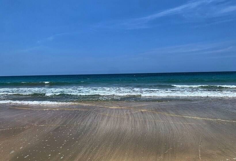 ホテル Almonds & Corals Boutique