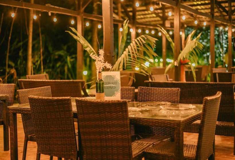 ホテル Almonds & Corals Boutique