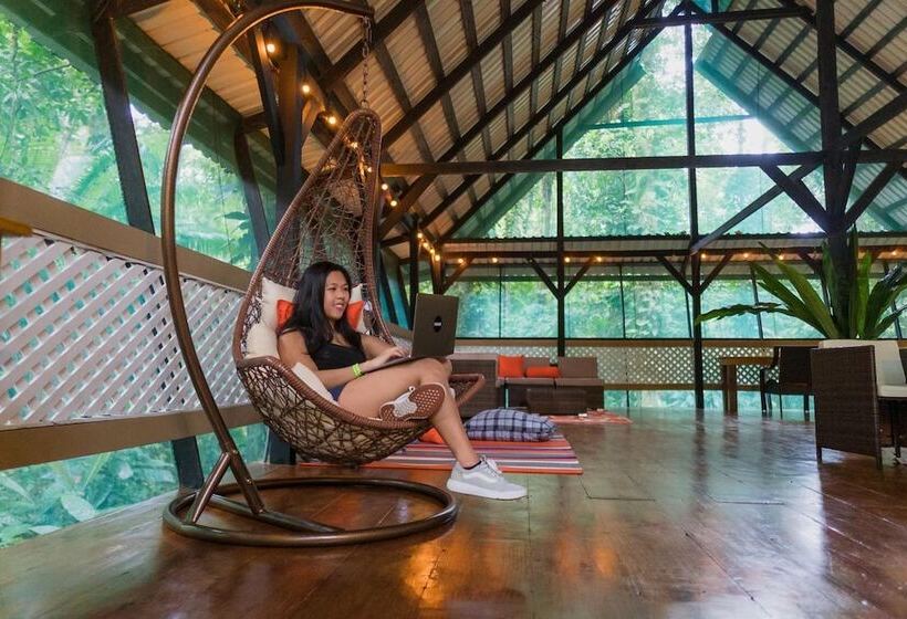 ホテル Almonds & Corals Boutique