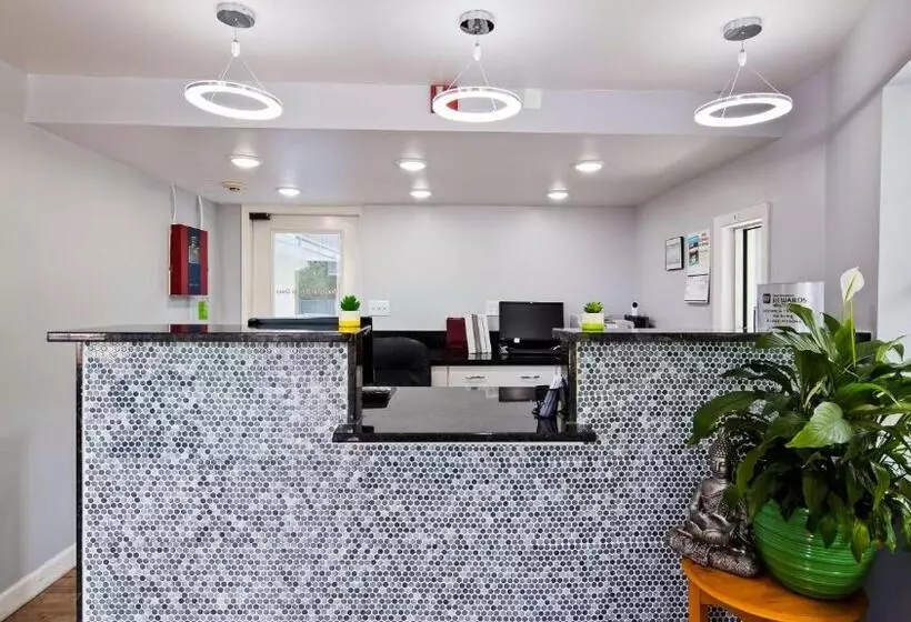 Hotelli Apple Valley Inn Pigeon Forge