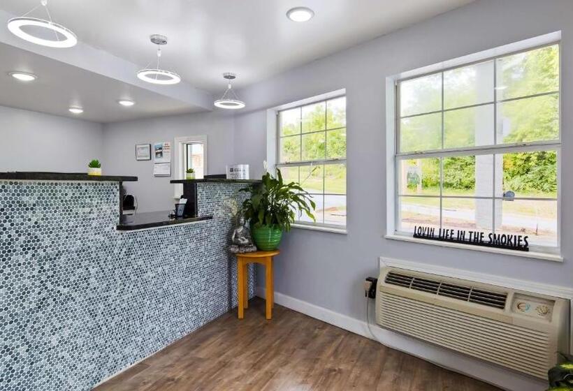 فندق Apple Valley Inn Pigeon Forge