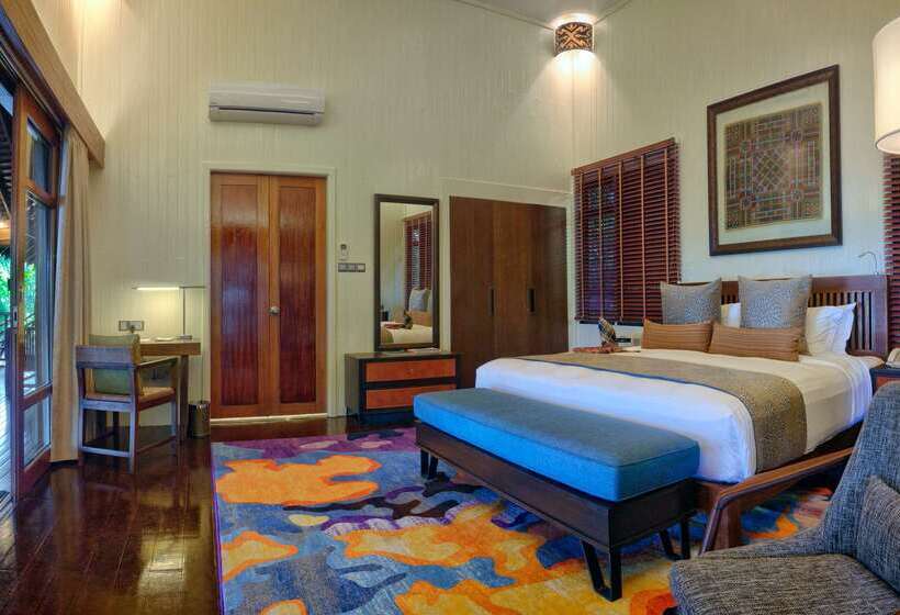 Otel Bunga Raya Island Resort & Spa