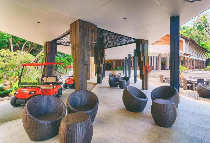 Otel Bunga Raya Island Resort & Spa