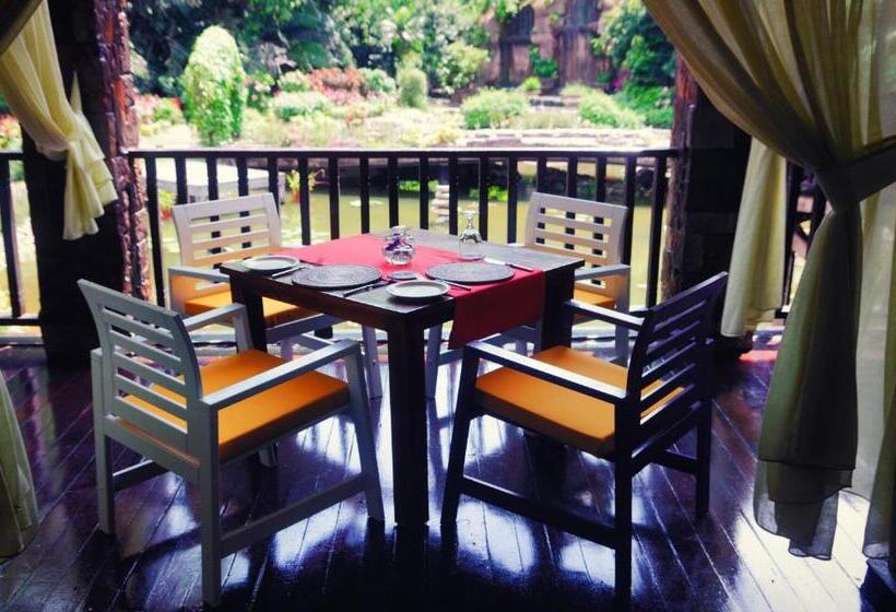 Otel Bunga Raya Island Resort & Spa